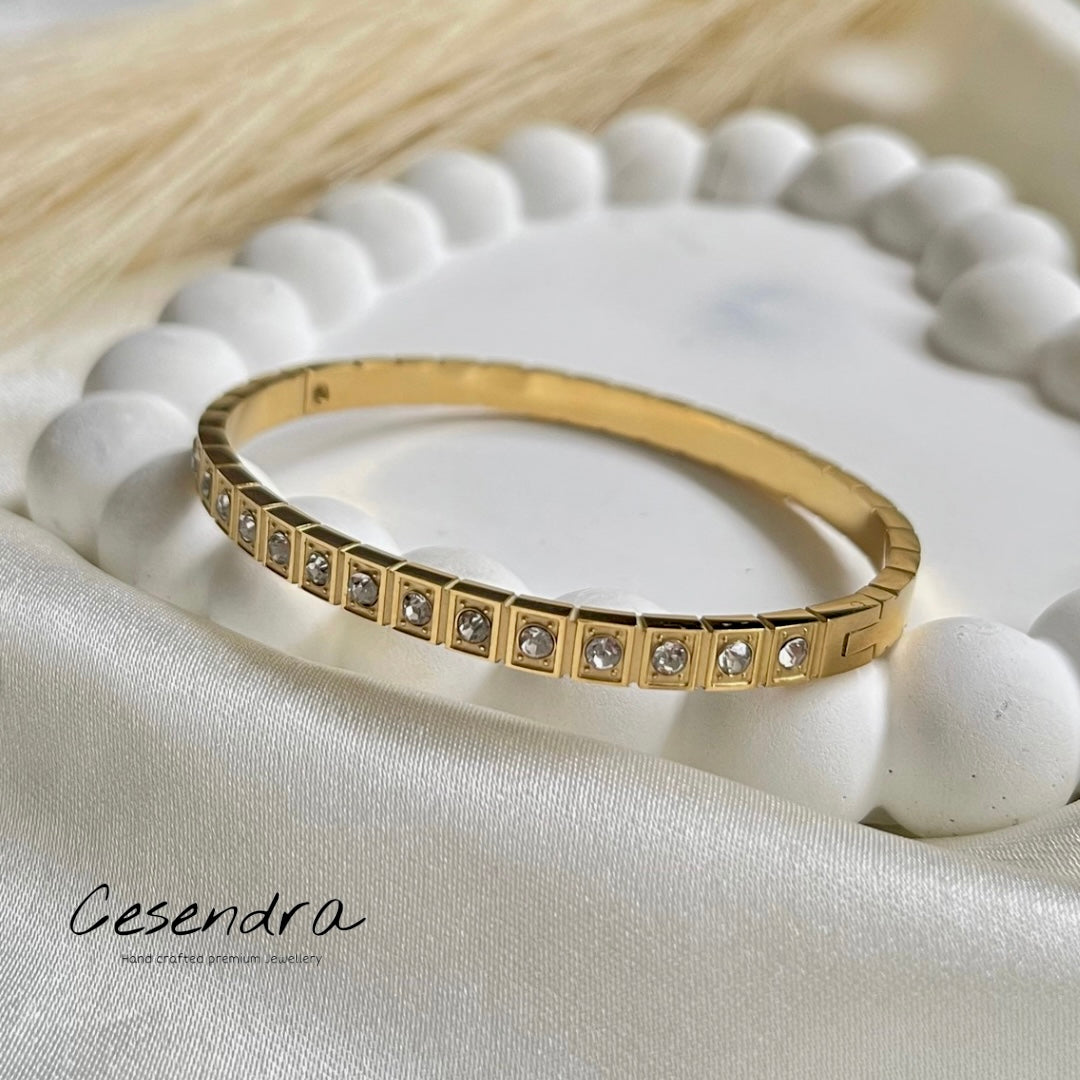 Cubic Zircon Bracelet - 18K