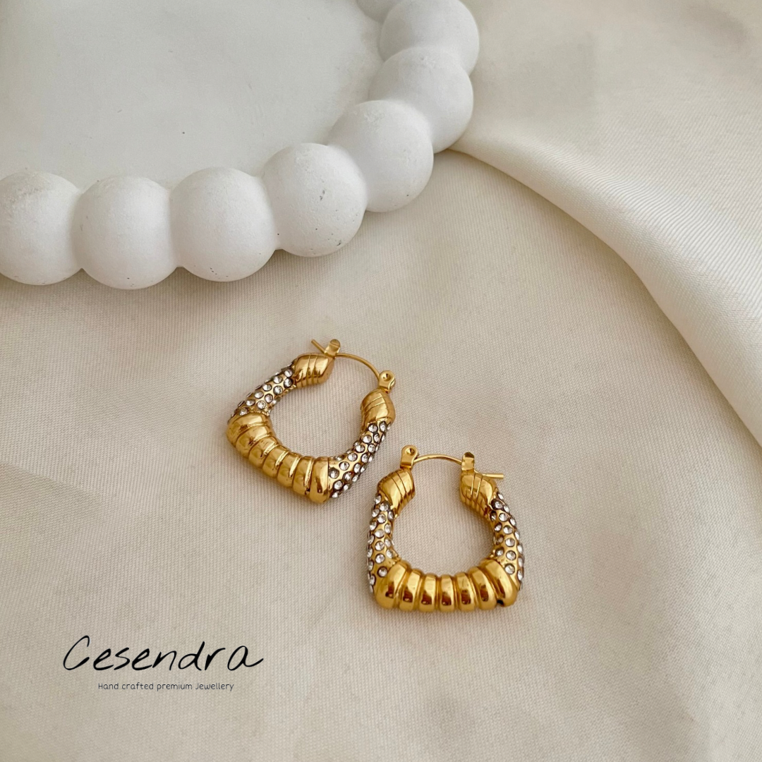 Retro Geometric Earrings - 18K