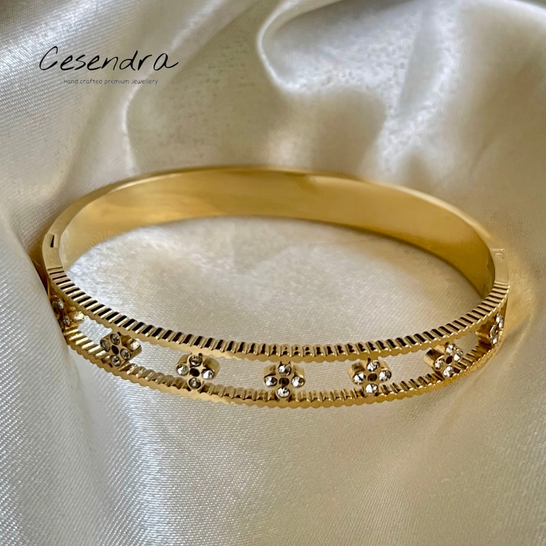 Dainty Florals Bracelet - 18K
