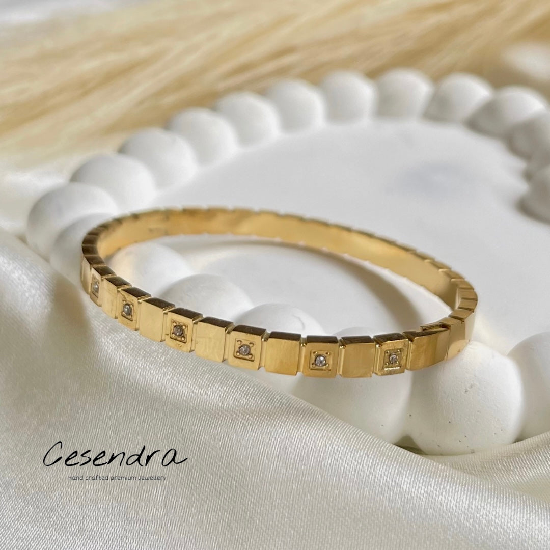 Rigiro Bangle - 18K