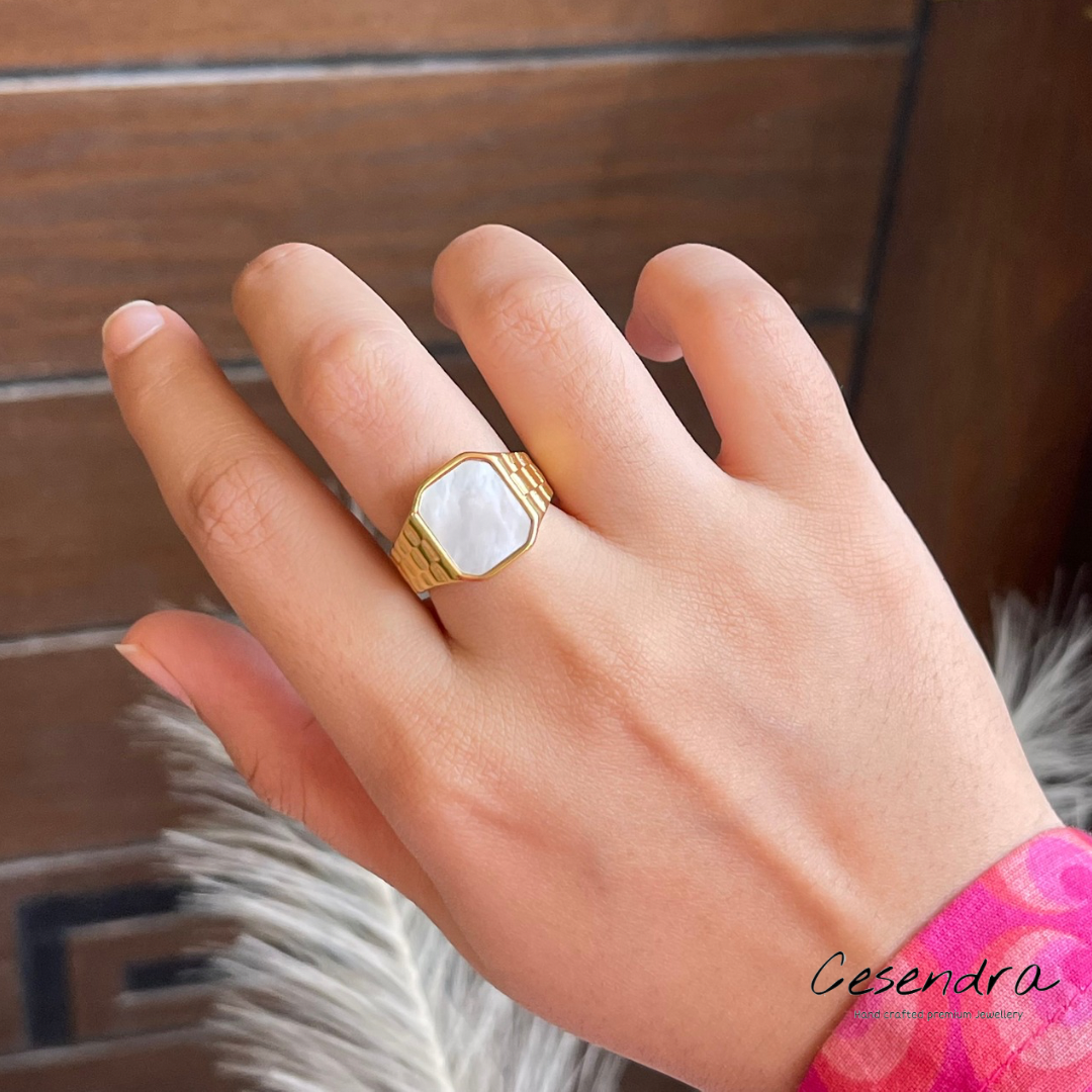 Chunky Dome Ring - 18K