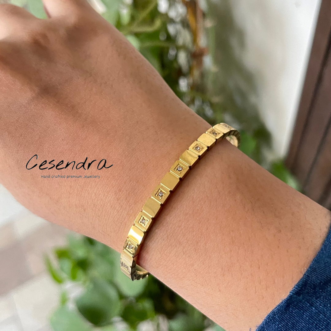 Rigiro Bangle - 18K