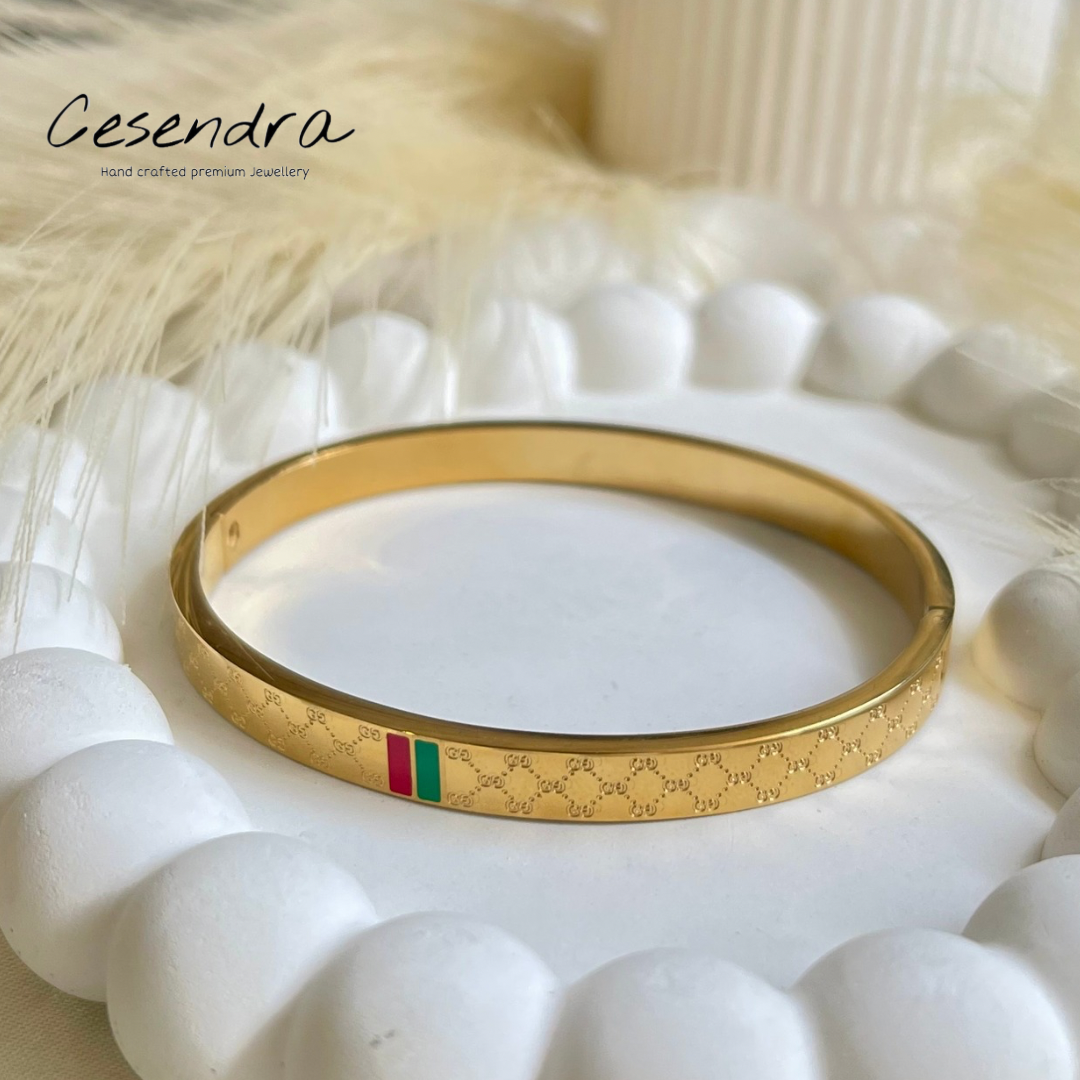 Textured Bangle - 18K
