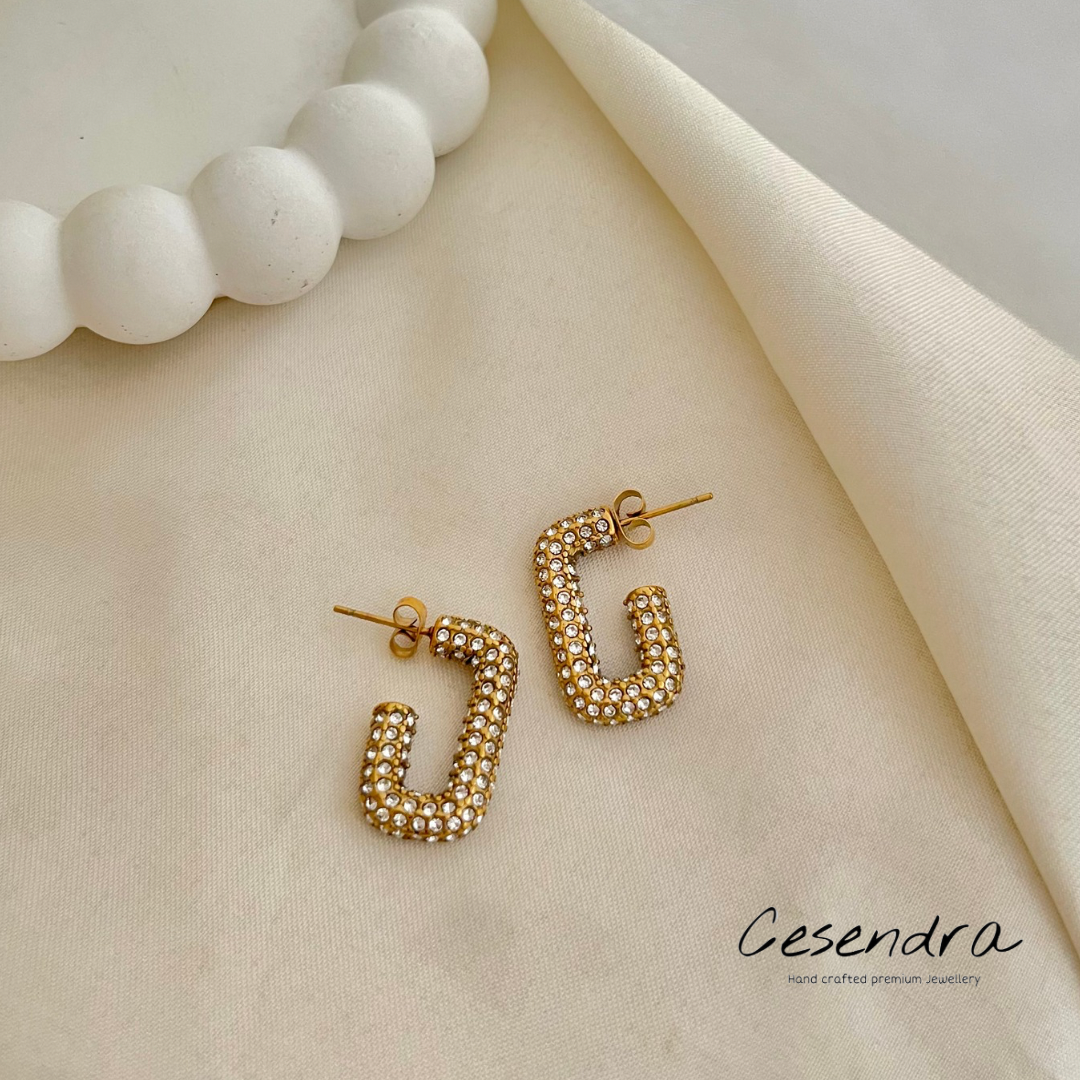 G Diamond Hoops - 18K