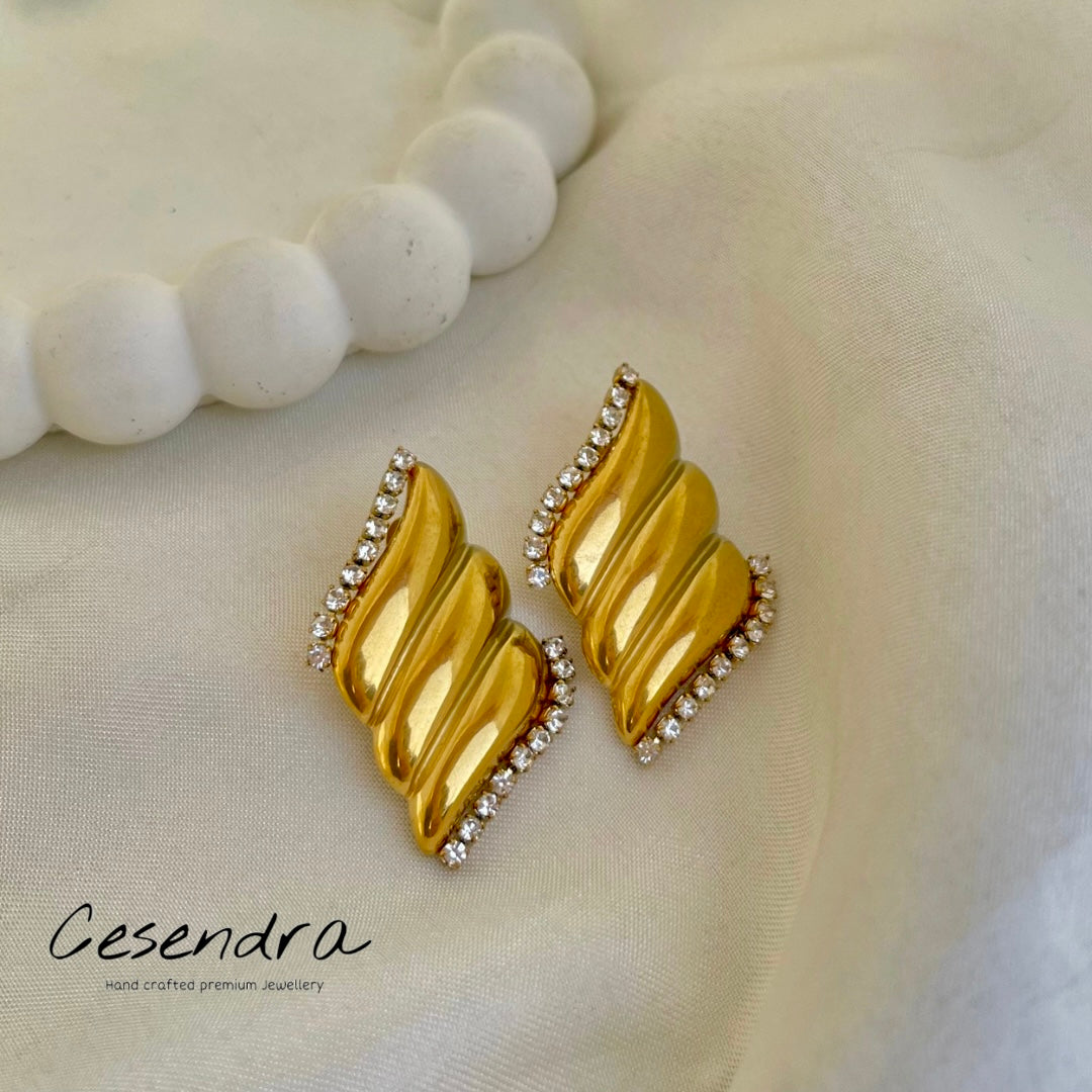 Retro Earrings - 18K
