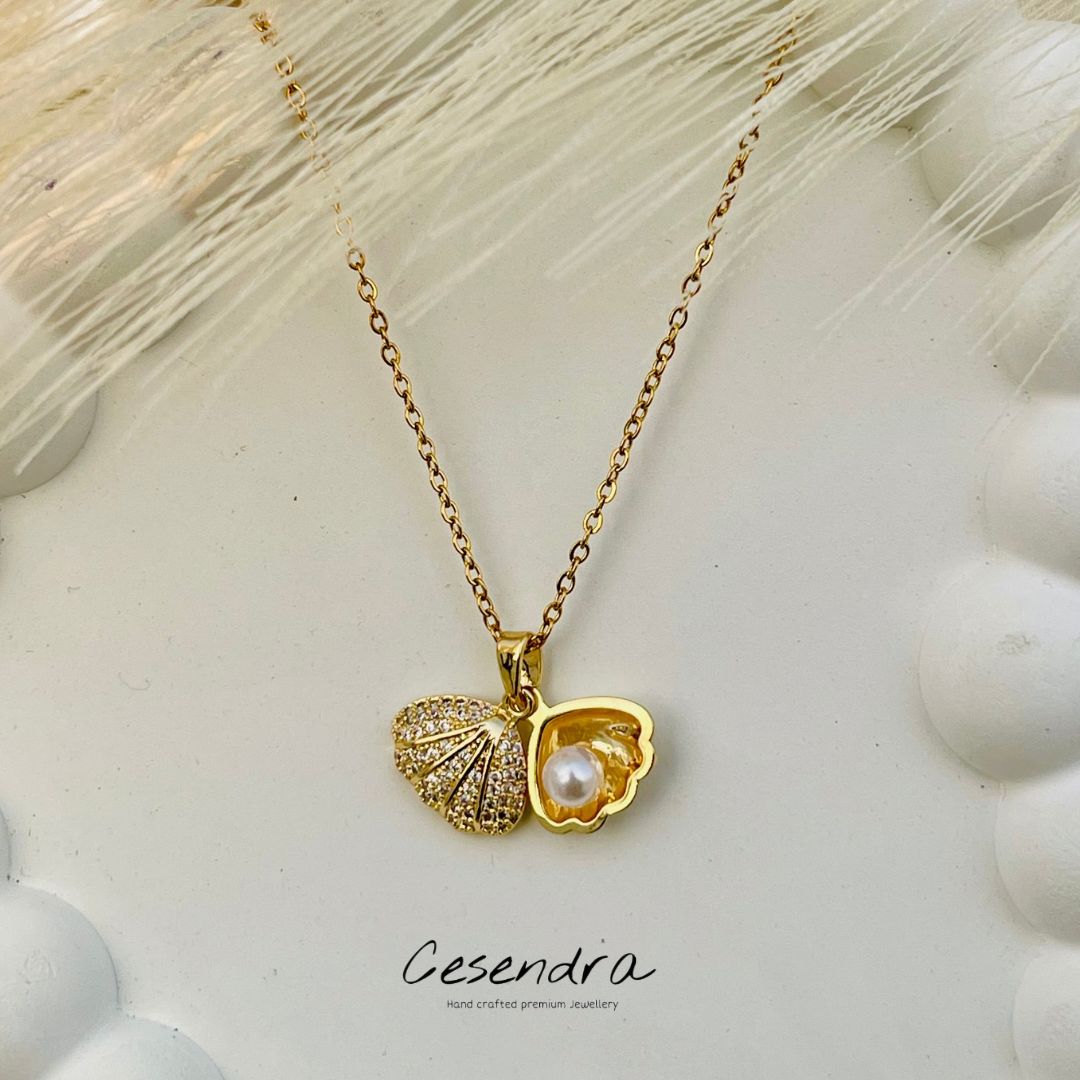 Ocean’s Whisper Necklace -18K
