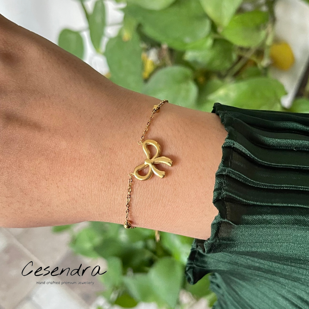 Bow-Tiful Bracelet - 18K