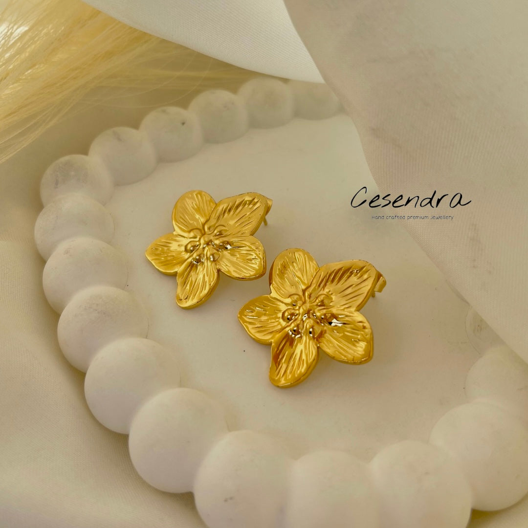 Blossom Earrings - 18K