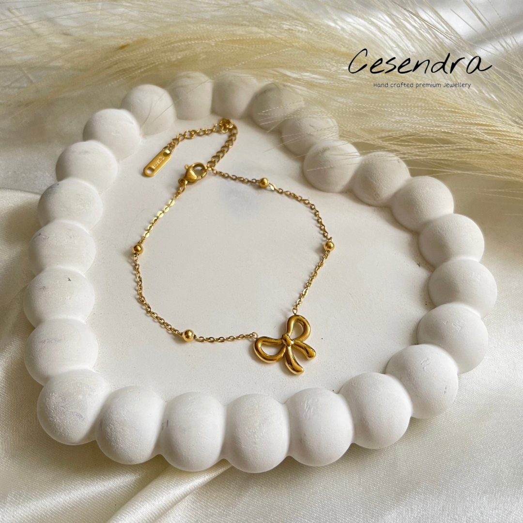 Bow-Tiful Bracelet - 18K