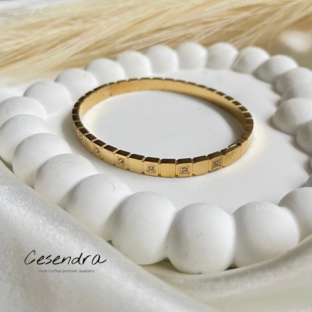 Rigiro Bangle - 18K