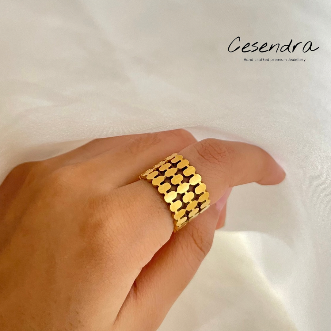 Pyramid Ring (Adjustable) - 18K