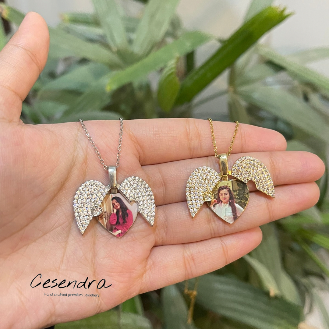 Zircon Heart Picture Necklace -18K