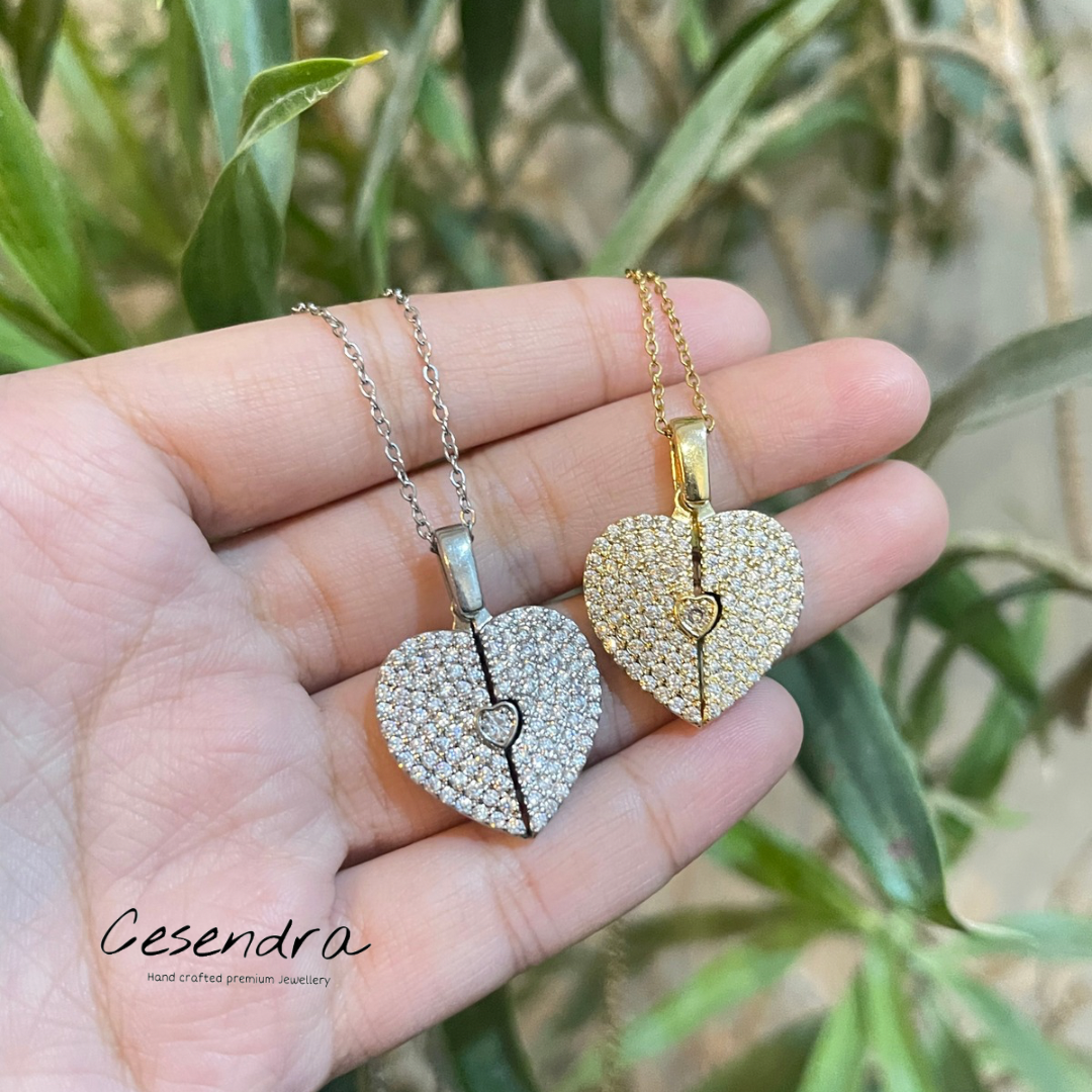 Zircon Heart Picture Necklace -18K