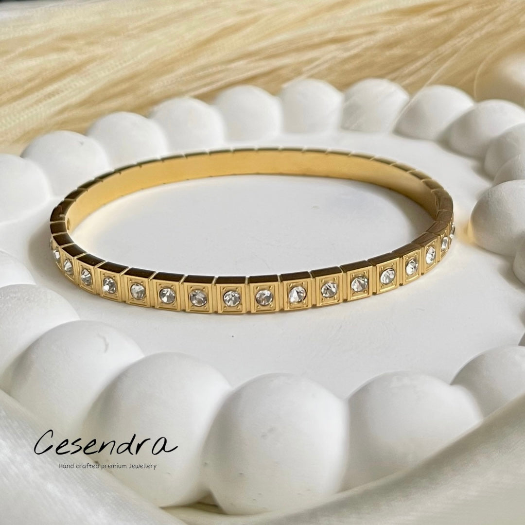 Cubic Zircon Bracelet - 18K