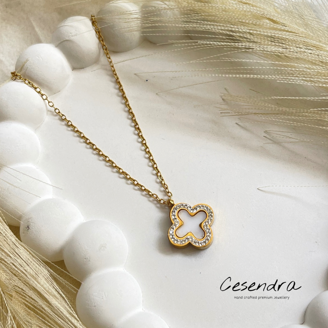 Clover Crush Necklace -18K